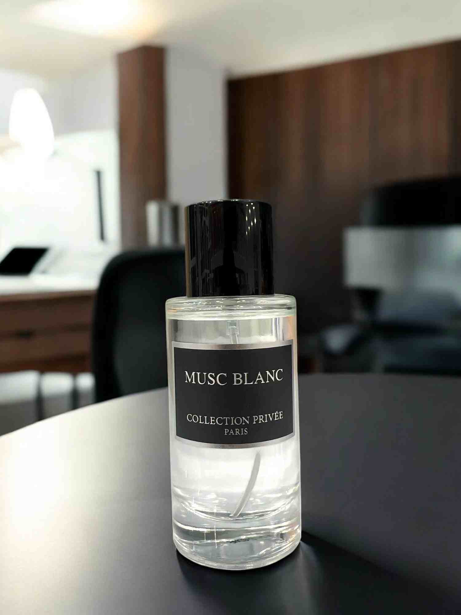 Découvrez Parfum Musc Blanc - Collection Privée Paris - 50 ml : Une Fragrance Pure et Élégante - FLORAYO